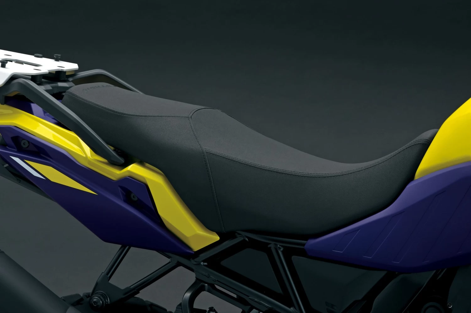 Suzuki V-Strom 800DE Higher Seat