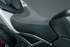 Suzuki GSX-8R Stylish Rider Seat