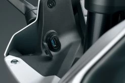 Suzuki GSX-8R USB Socket