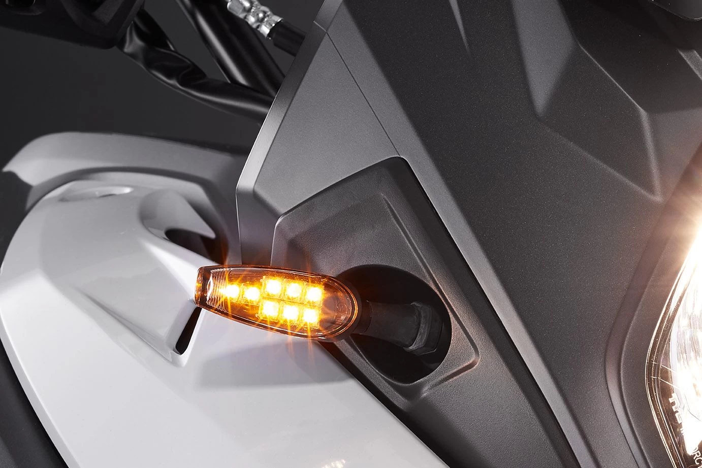 Suzuki V-Strom 1000 / 650 ABS LED Indicator Kit - Image 2